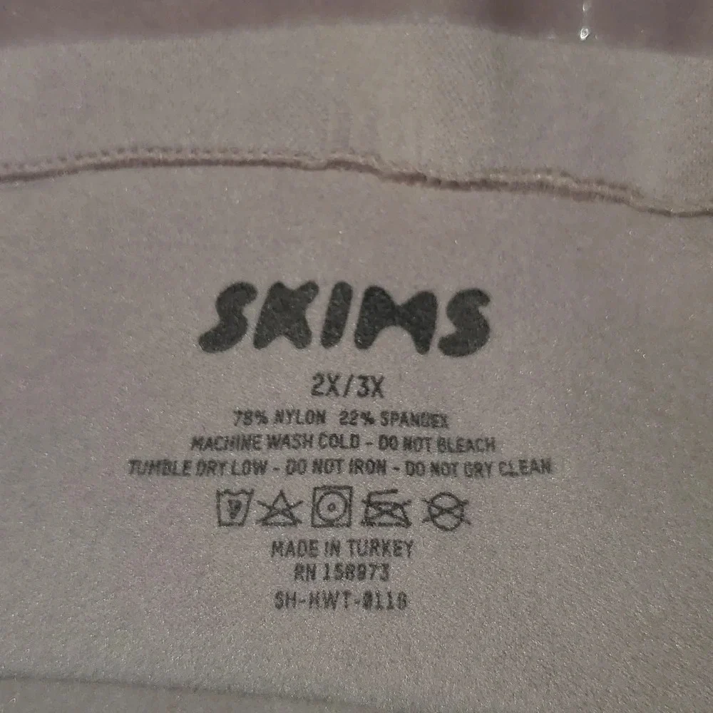 SKIMS Kim Kardashian Sculpting High Waist Thong Clay Size 2X/3X NWOT - Picture 4 of 5